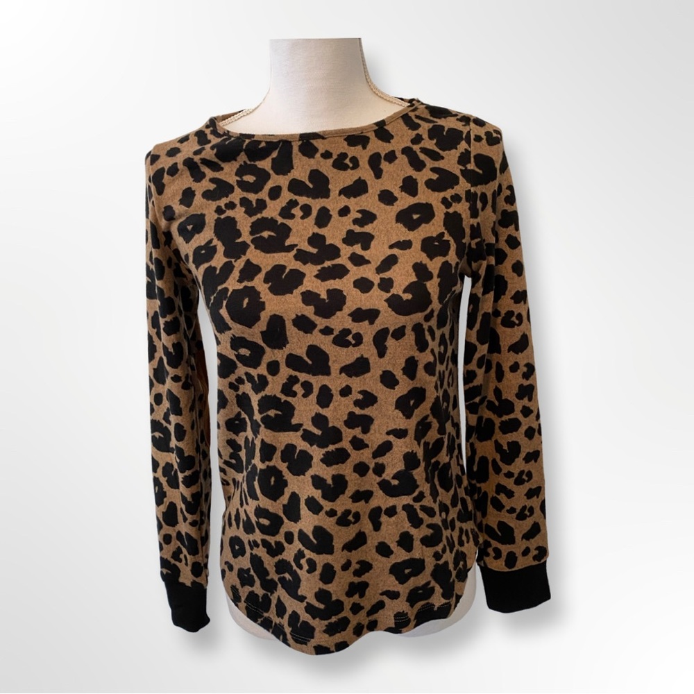 NEW Pink Clover Abby Button Back knit Top with Leopard Print Size XS Petite